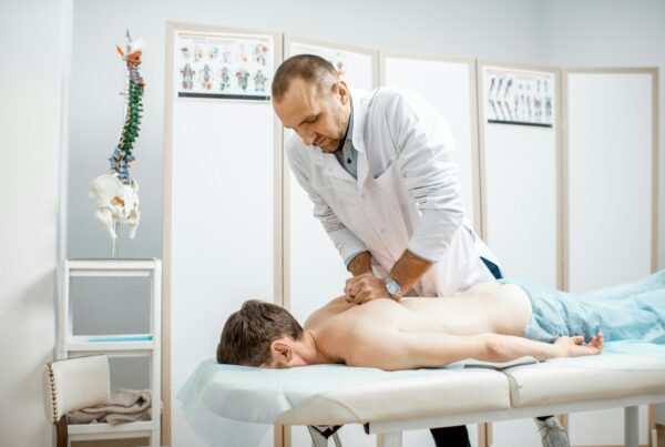 Spinal decompression in Novato for effective back pain relief without surgery